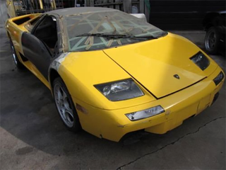 Illustration for article titled This Project Lamborghini Diablo Is The Rarest Fixer-Upper You Can Buy